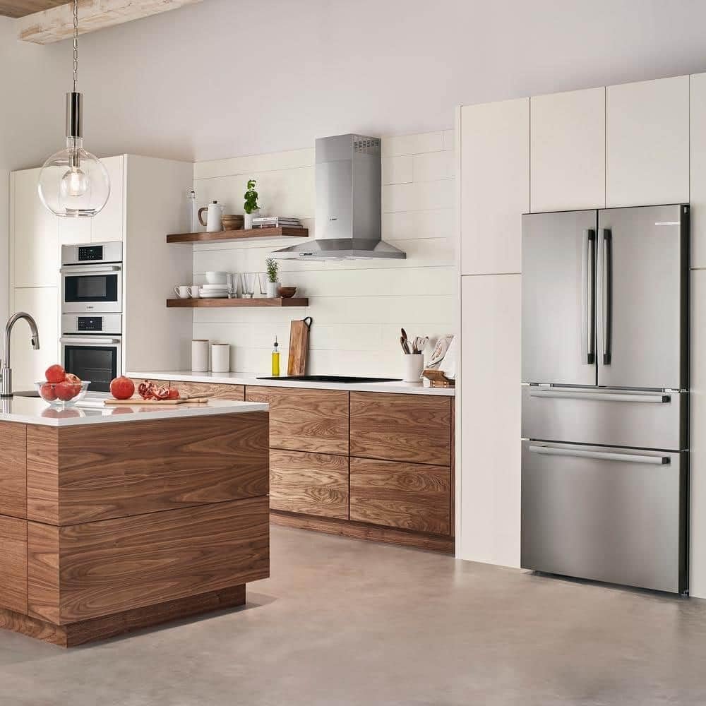 Bosch 800 Series B36CL80SNS 36 Inch Smart Freestanding Counter Depth 4 Door French Door Refrigerator with 20.5 cu. ft. Total Capacity in Stainless Steel (Bar Handle) - Image 2