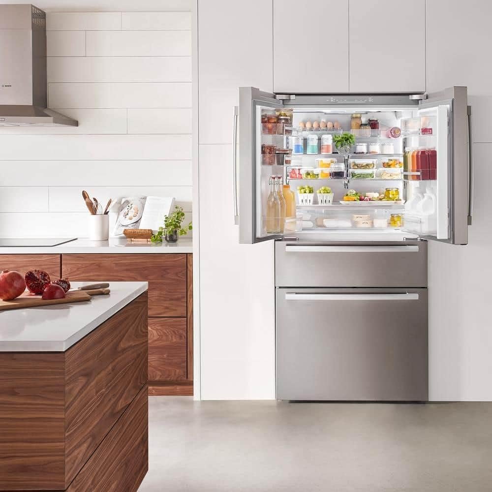 Bosch 800 Series B36CL80SNS 36 Inch Smart Freestanding Counter Depth 4 Door French Door Refrigerator with 20.5 cu. ft. Total Capacity in Stainless Steel (Bar Handle) - Image 4