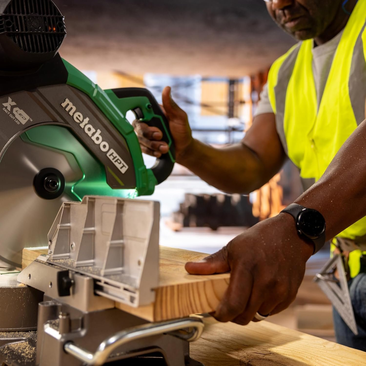 Metabo HPT 12-Inch Dual Bevel Sliding Miter Saw, 4000 RPM No-Load Speed, 45° Left and Right Bevel Range, Precision Miter Angles, 9 Detent Stops, Xact Cut Shadow Line, C12RSH3 - Image 2